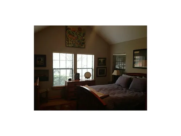 $2,400 | 3939 El Campo Avenue, Fort Worth, TX 76107