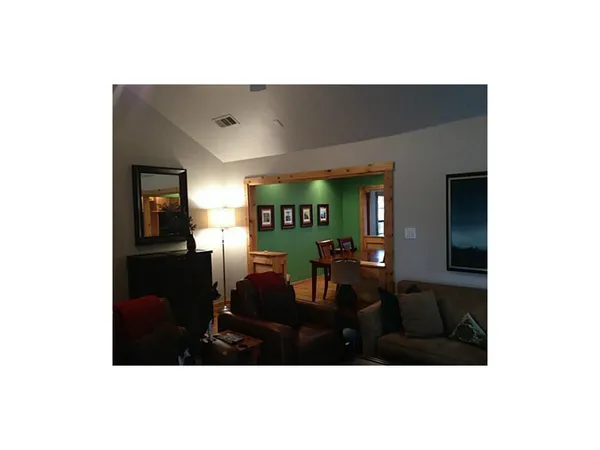 $2,400 | 3939 El Campo Avenue, Fort Worth, TX 76107