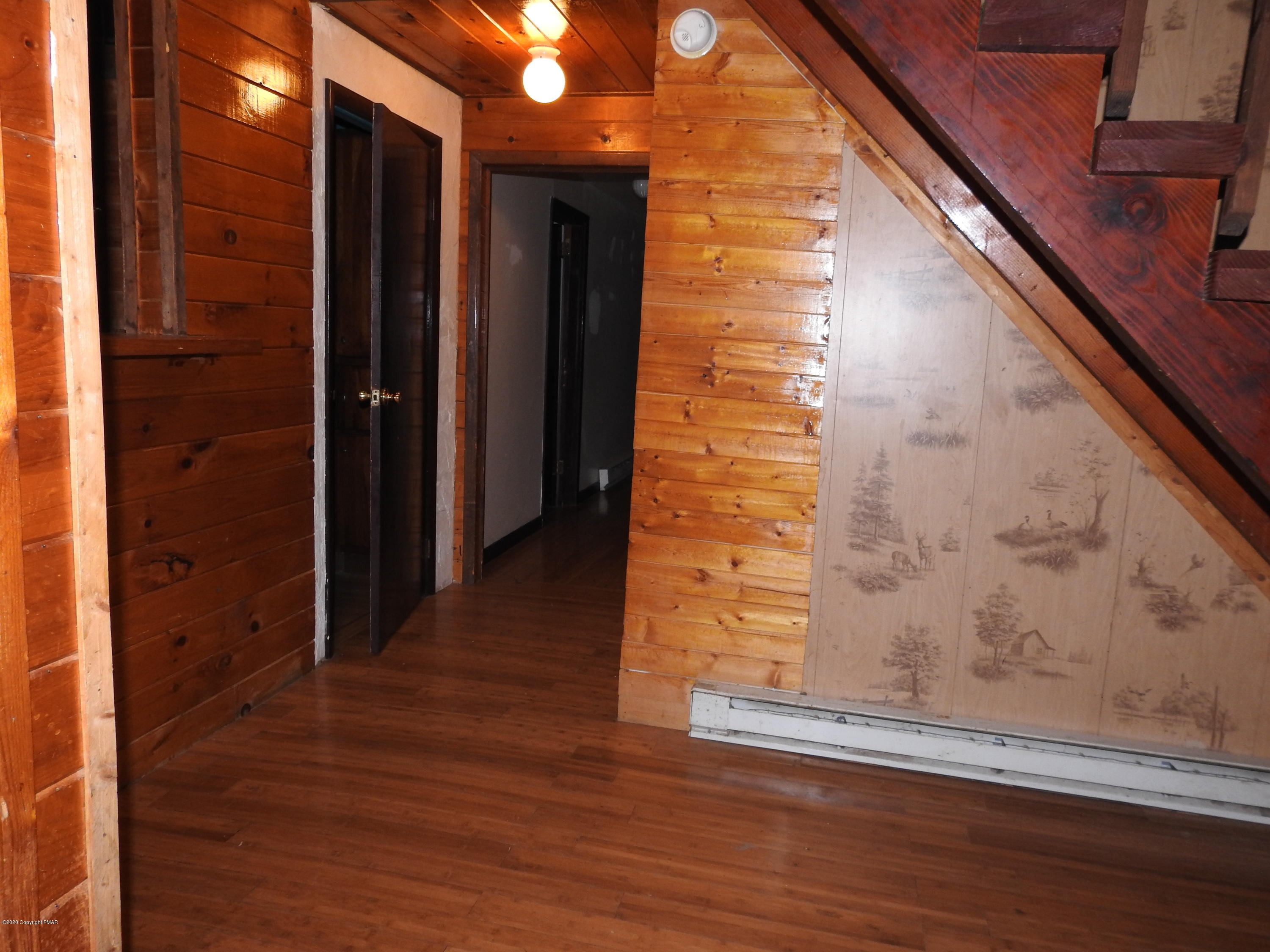 164 Pocono Road Albrightsville, PA 18210 - Photo 19 of 41 Wood accents
