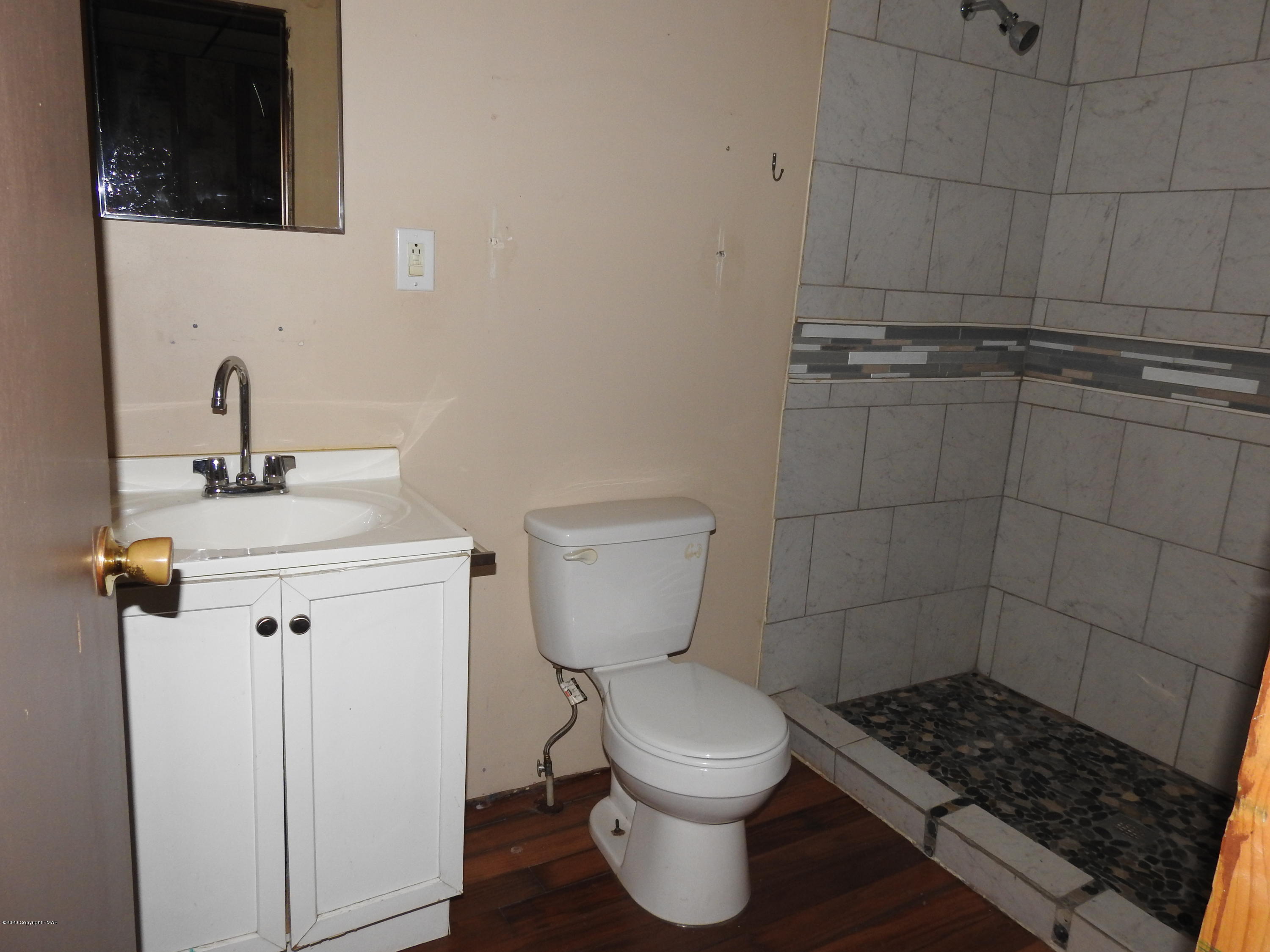 164 Pocono Road Albrightsville, PA 18210 - Photo 27 of 41 Master Bath