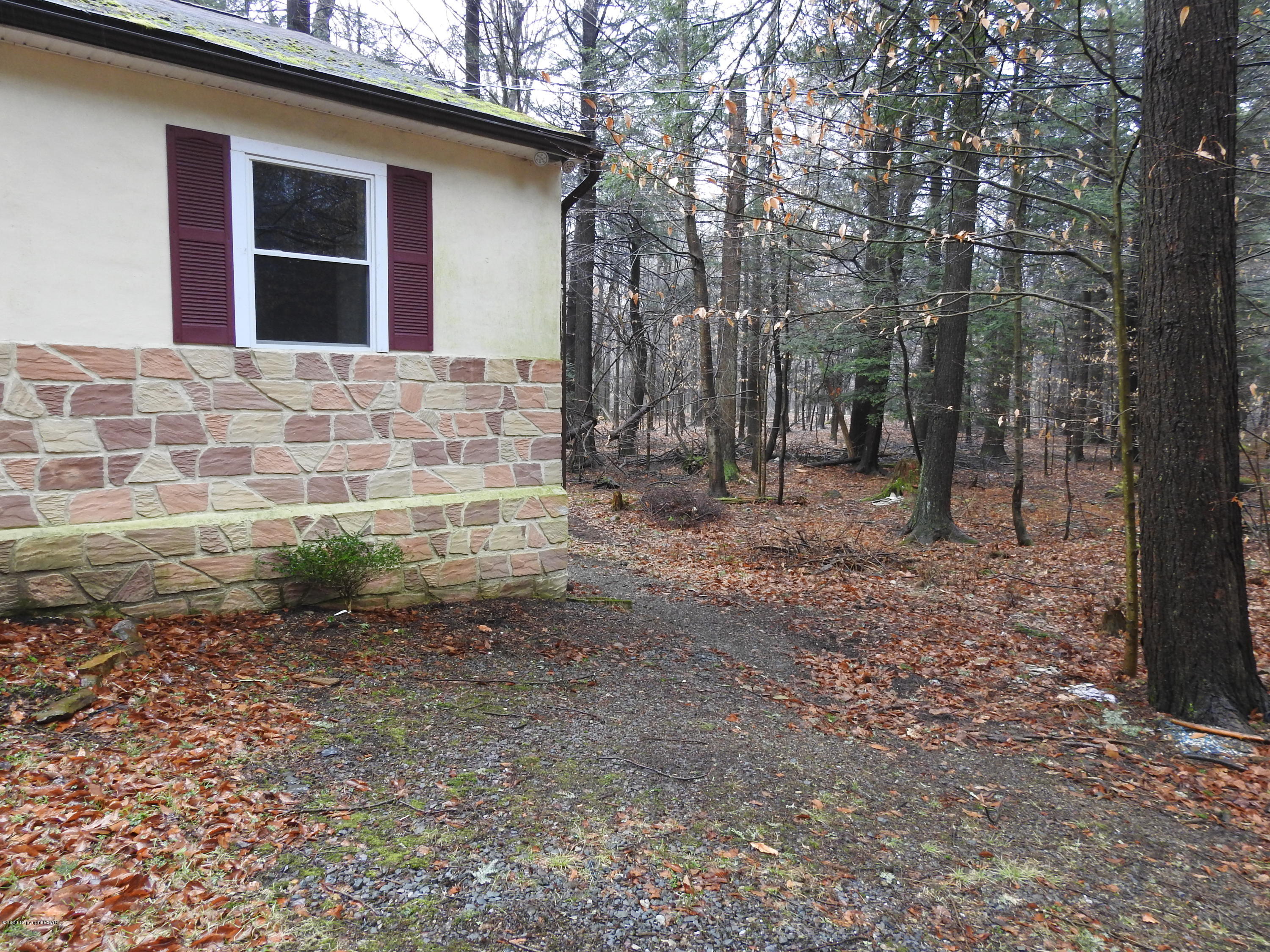 164 Pocono Road Albrightsville, PA 18210 - Photo 39 of 41 Exterior-side yard
