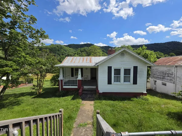 $174,900 | 1043 West Jackson Street, Gate City, VA 24251