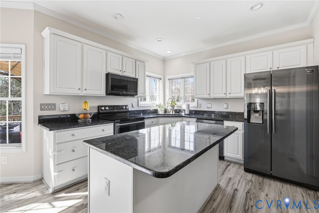 12107 Sunset Point Court Midlothian, VA 23112 - Photo 11 of 37