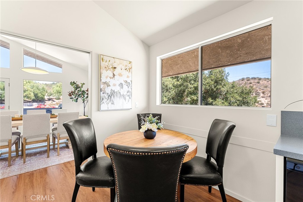 9110 Happy Camp Road Moorpark, CA 93021 - Photo 21 of 73 Breakfast nook
