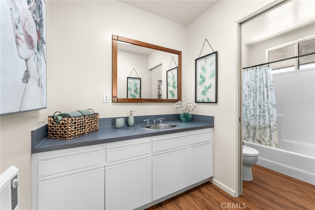 9110 Happy Camp Road Moorpark, CA 93021 - Photo 25 of 73 Master bathroom
