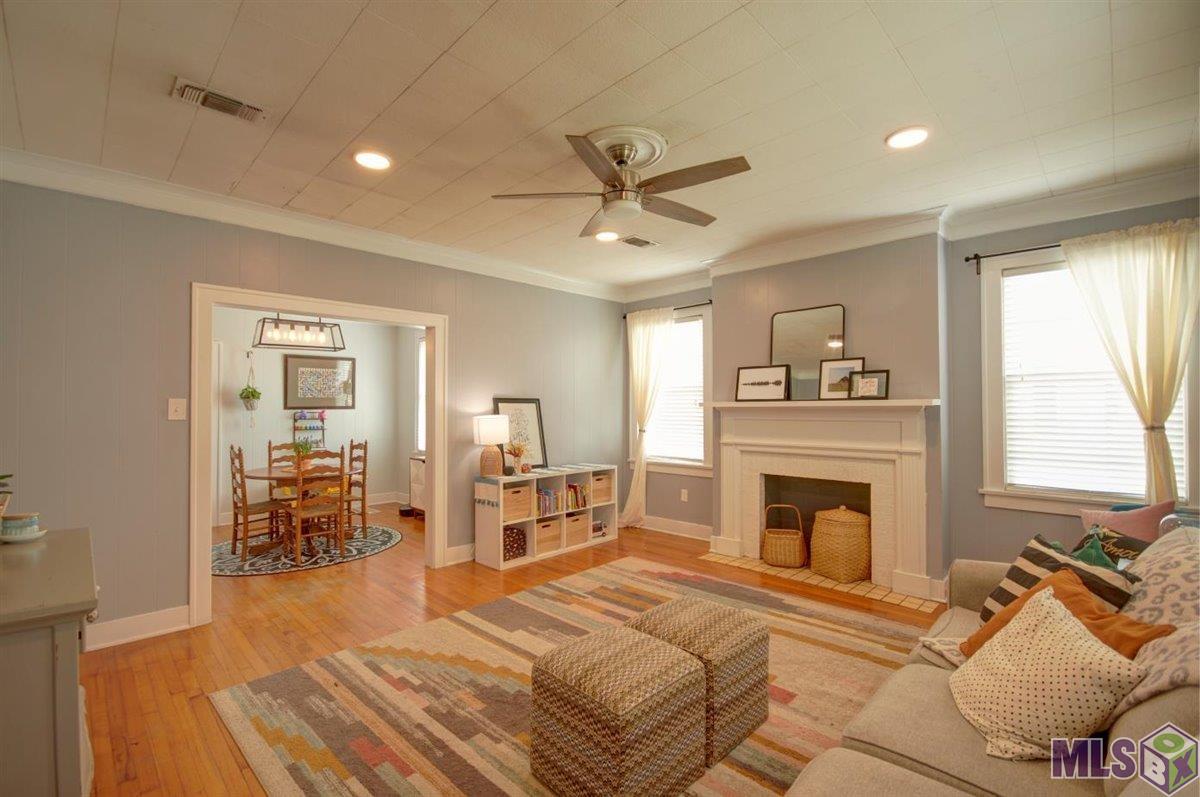 3084 South Eugene Street Baton Rouge, LA 70808 - Photo 3 of 18 Living area with hardwood floors