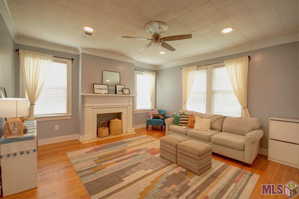 3084 South Eugene Street Baton Rouge, LA 70808 - Photo 5 of 18 F/P capped off but makes a great center focal point for room