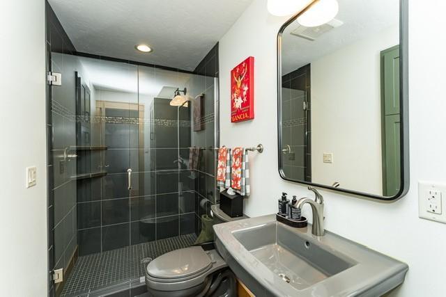 503 24th Street Southwest Austin, MN 55912 - Photo 17 of 36 Gallery Image 17