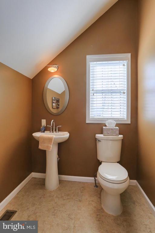 2153 Saddleridge Road Lancaster, PA 17601 - Photo 22 of 51