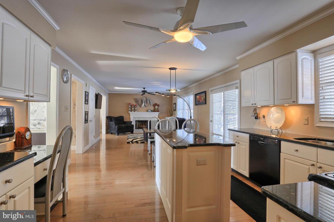 2153 Saddleridge Road Lancaster, PA 17601 - Photo 6 of 51
