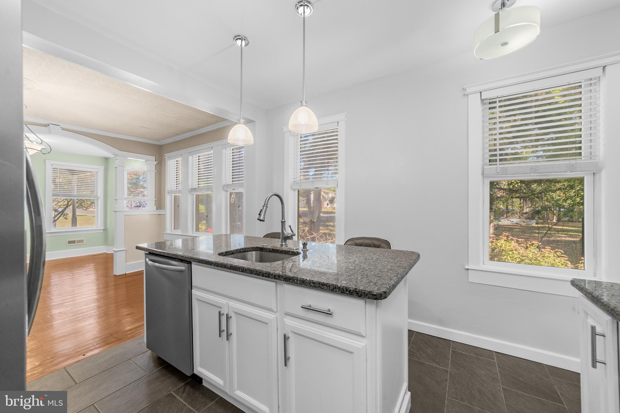 137 East Elm Avenue Lindenwold, NJ 08021 - Photo 8 of 30