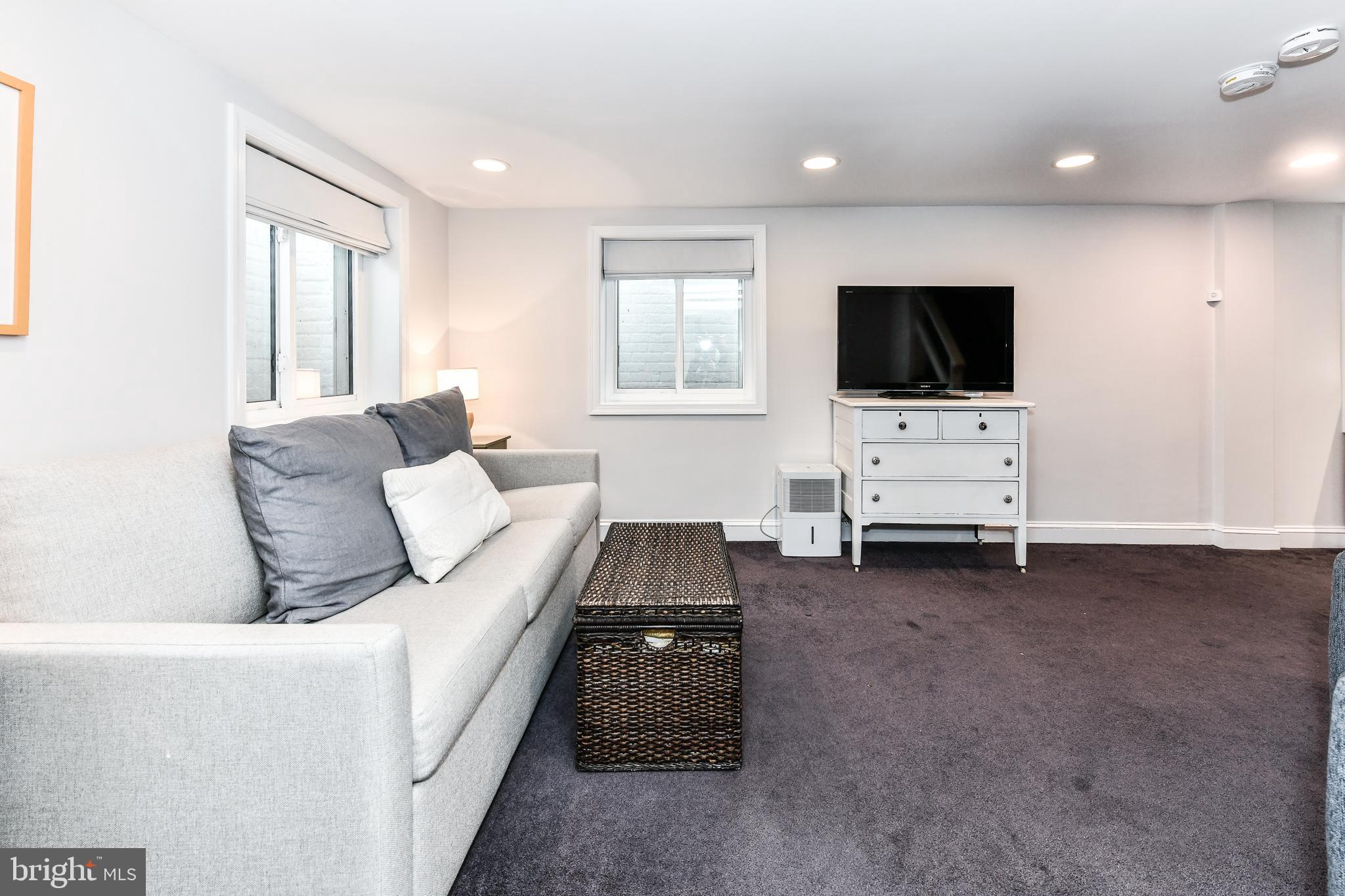 12 Parkside Road Silver Spring, MD 20910 - Photo 45 of 64