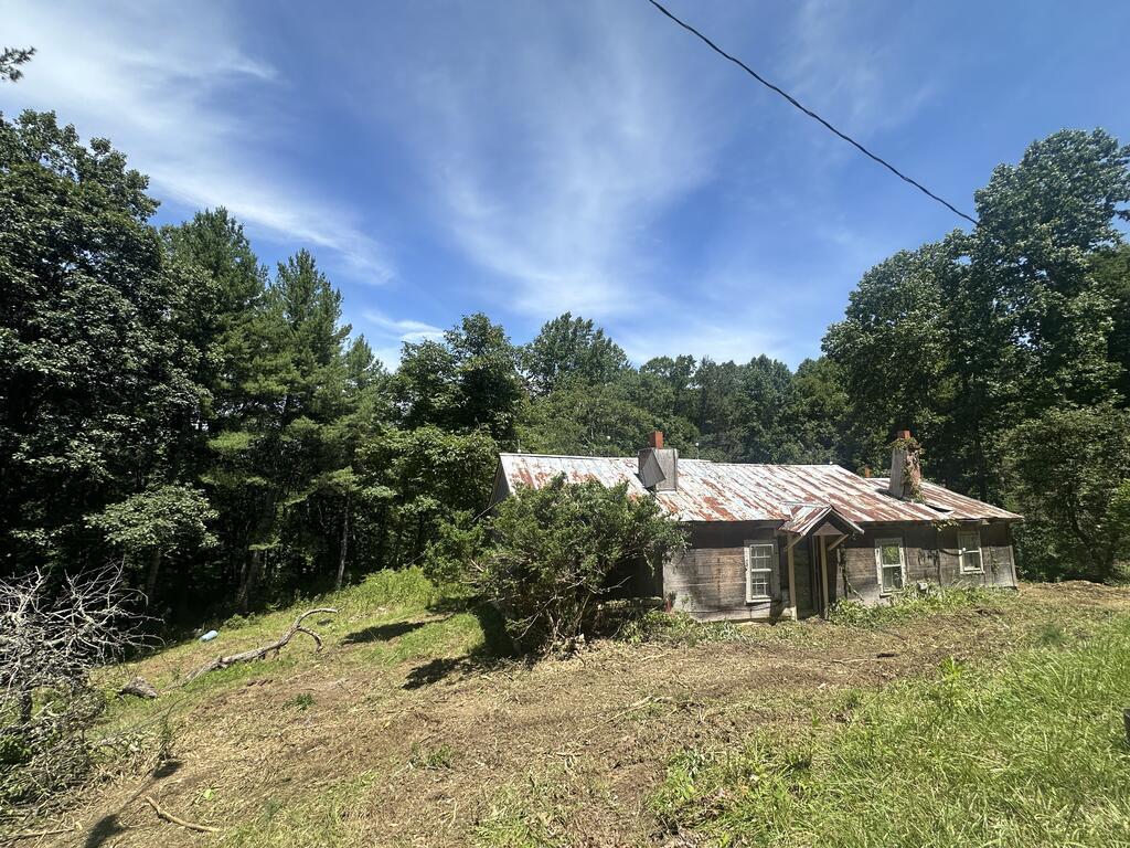 1299 Vista Road Independence, VA 24348 - Photo 1 of 23 Gallery Image 1