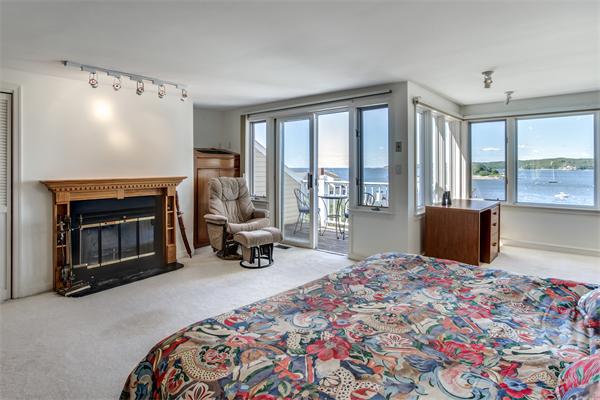 7 Rackliffe Street, Unit 6 Gloucester, MA 01930 - Photo 8 of 19 Gallery Image 8
