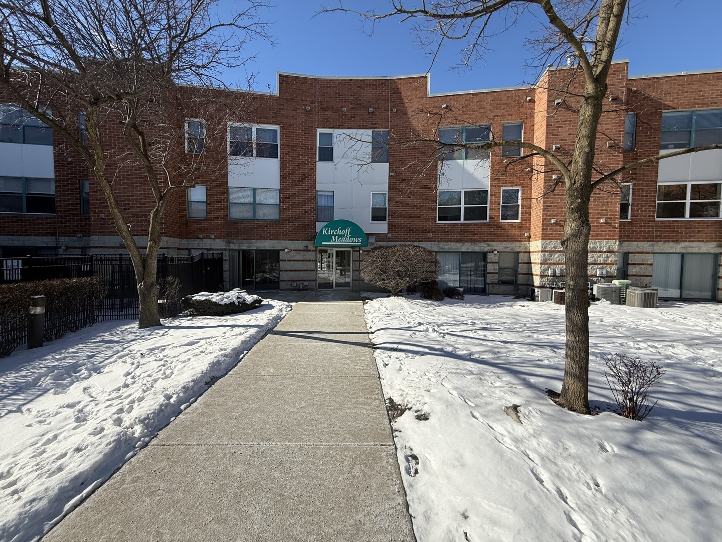 3265 Kirchoff Road, Unit 116 Rolling Meadows, IL 60008 - Photo 1 of 5