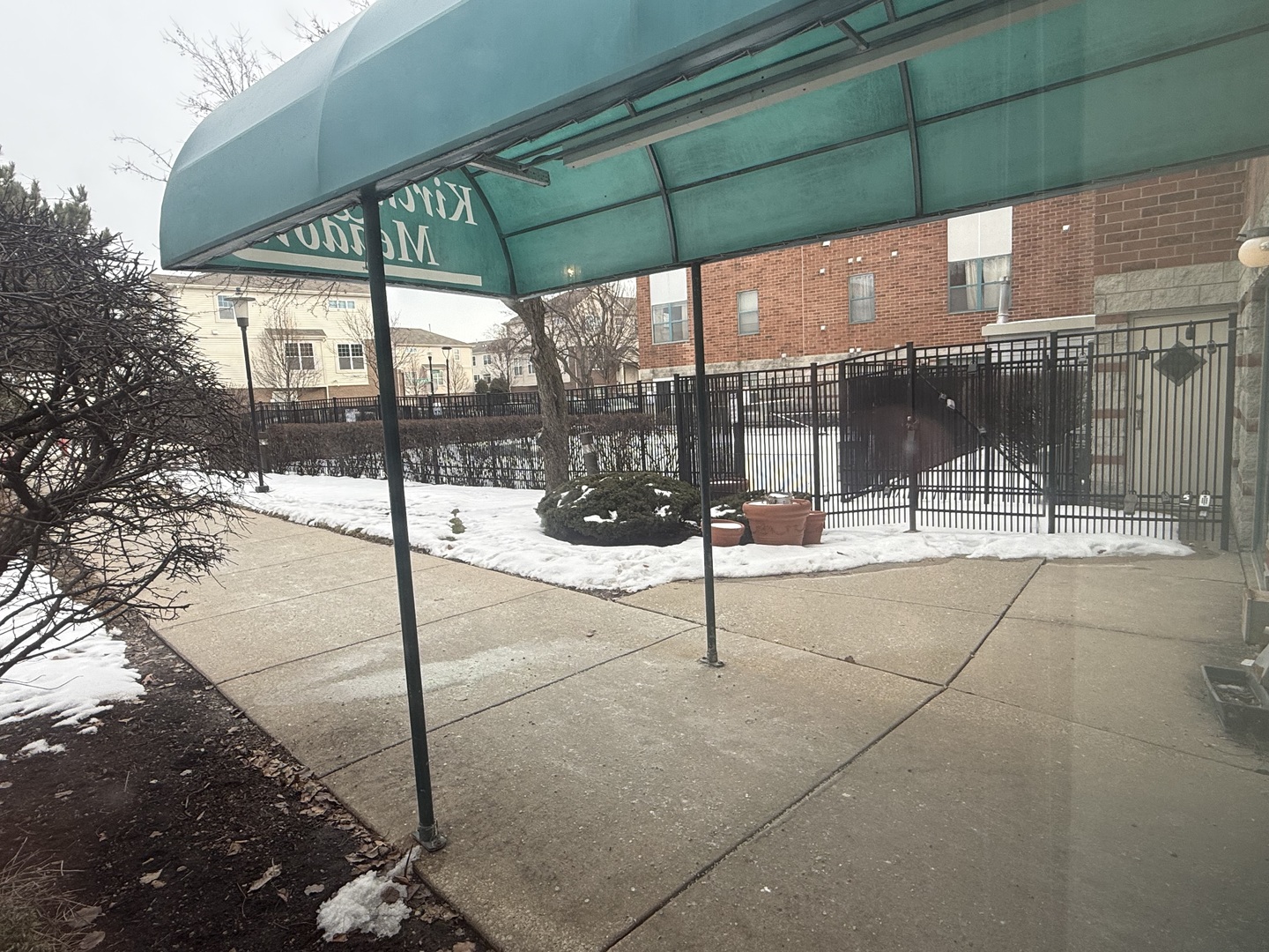 3265 Kirchoff Road, Unit 116 Rolling Meadows, IL 60008 - Photo 10 of 10 a view of a patio