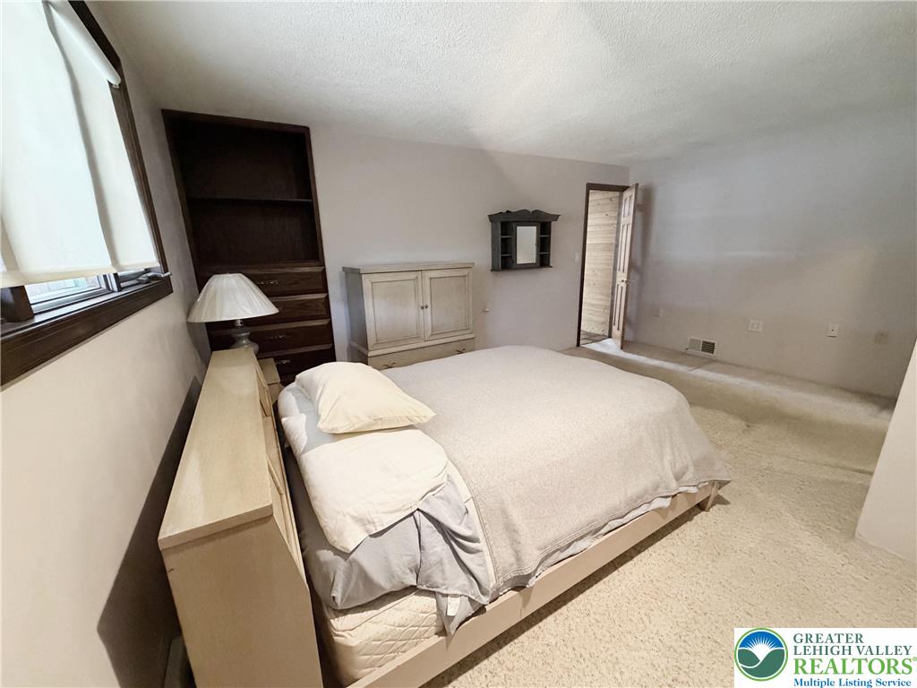 2741 Limestone Street Coplay, PA 18037 - Photo 25 of 50