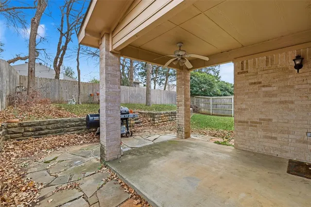 $400,000 | 2216 Post Oak Court, Corinth, TX 76210