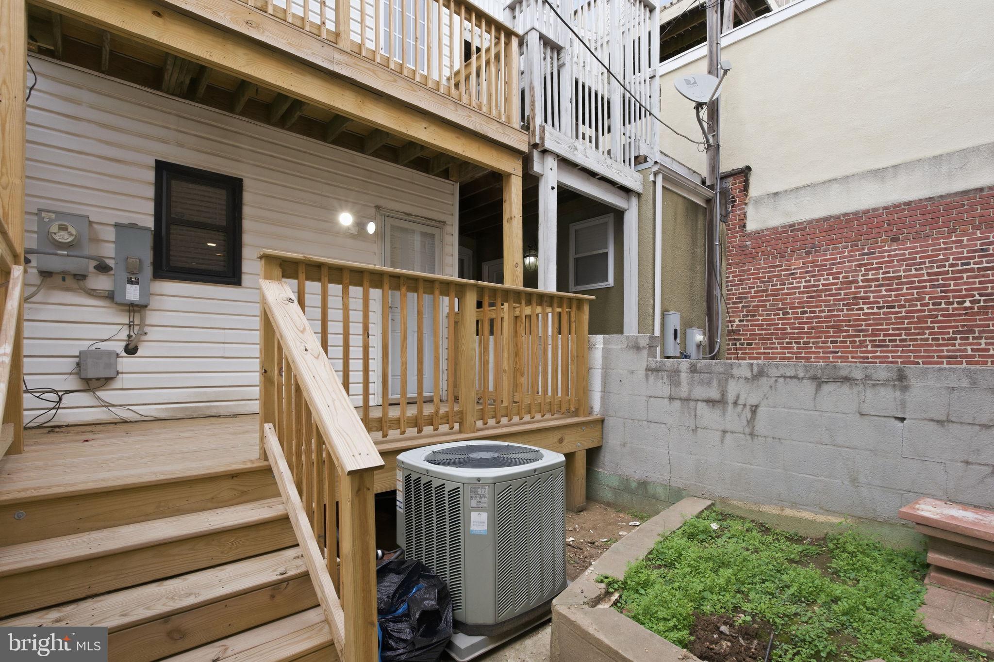 3135 Fait Avenue Baltimore, MD 21224 - Photo 33 of 35 a view of entryway with a front door