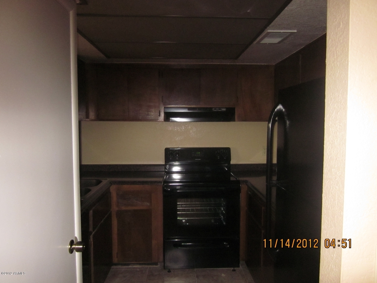 4050 East Cactus Road, Unit 101 Phoenix, AZ 85032 - Photo 4 of 9 IMG_1045