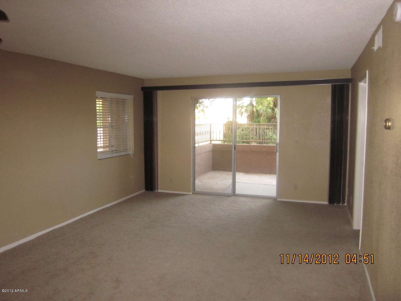 4050 East Cactus Road, Unit 101 Phoenix, AZ 85032 - Photo 5 of 9 IMG_1046
