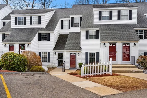$235,000 | 159 Berrington Road, Unit 159, Leominster, MA 01453