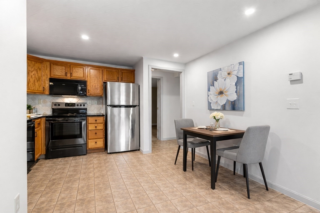 159 Berrington Road, Unit 159 Leominster, MA 01453 - Photo 5 of 19