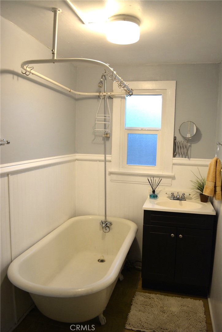 3452 Mulberry Street Riverside, CA 92501 - Photo 9 of 45 Unit 1 - Bathroom