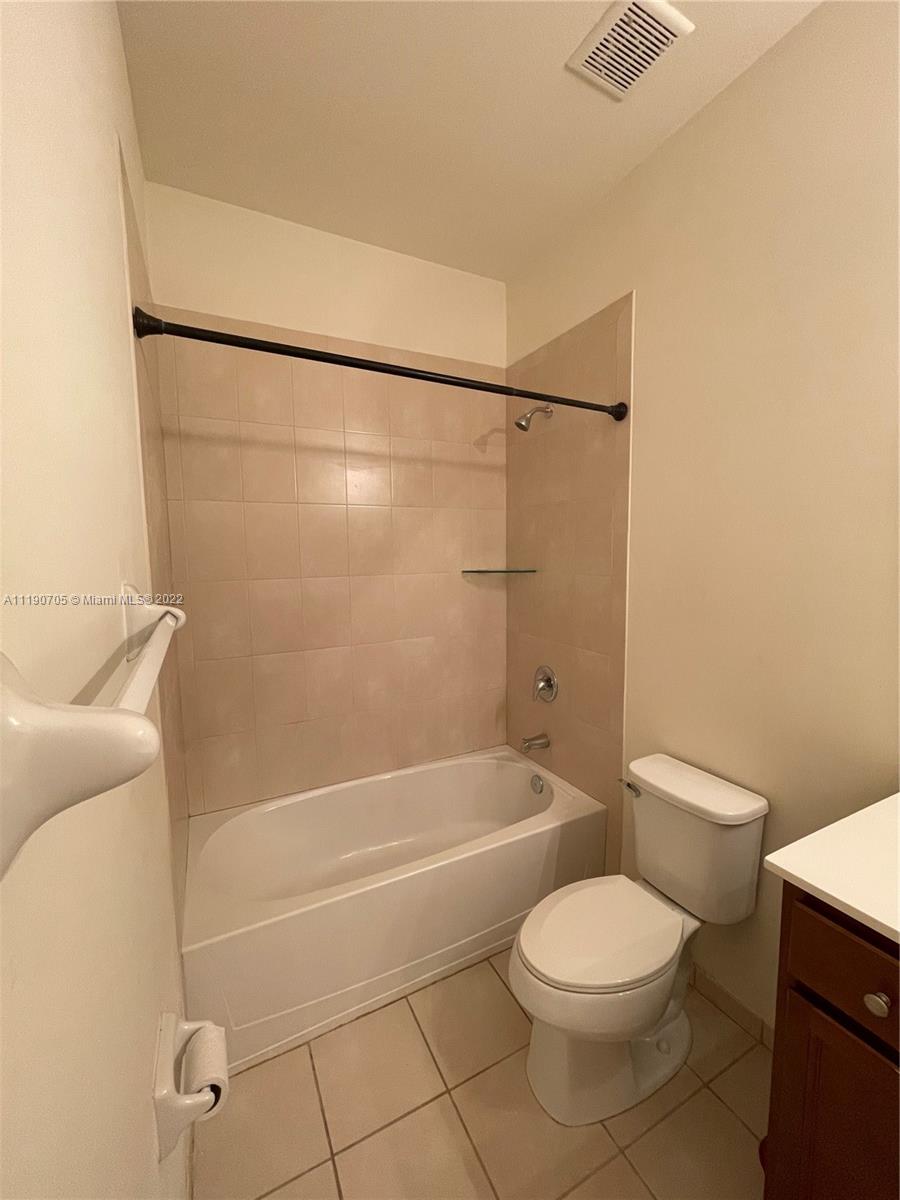 11524 Southwest 248th Lane Homestead, FL 33032 - Photo 4 of 16 Gallery Image 4