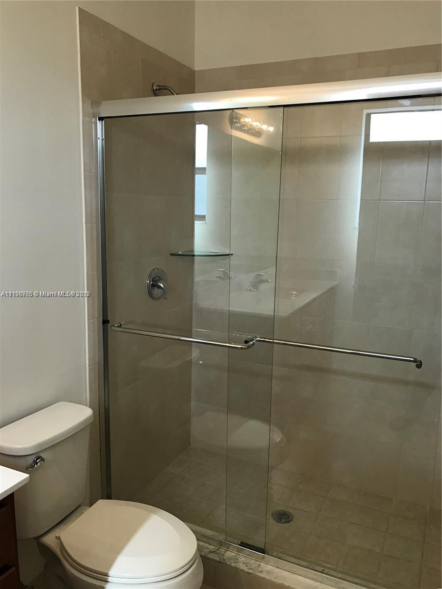 11524 Southwest 248th Lane Homestead, FL 33032 - Photo 8 of 16 Gallery Image 8