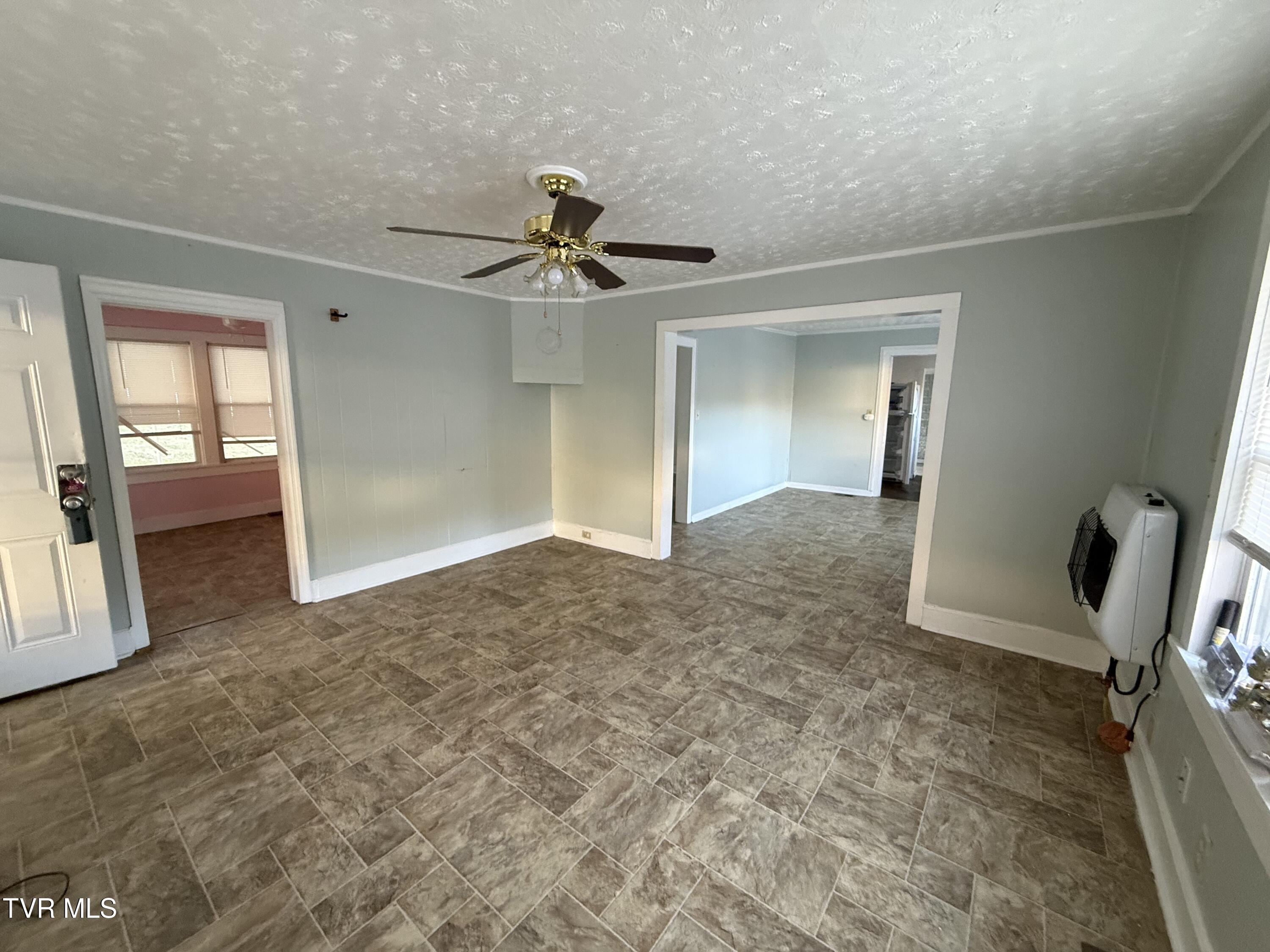 3191 Sugar Creek Road Laurel Bloomery, TN 37680 - Photo 21 of 34 3191 Sugar 24