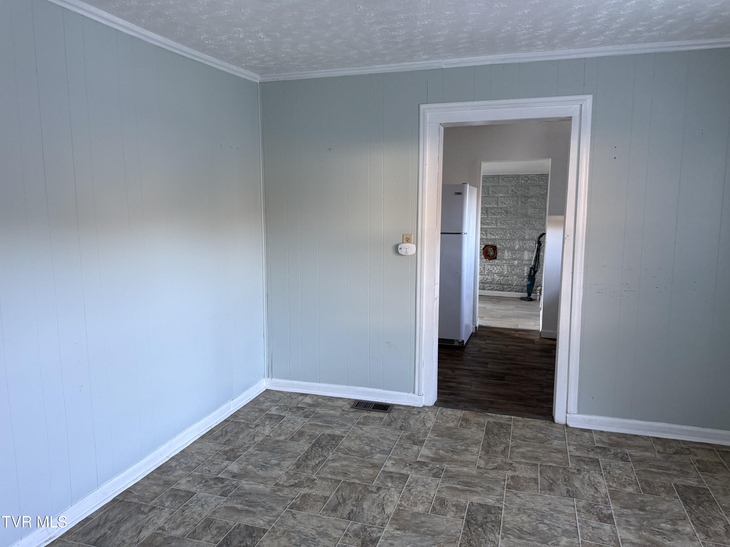 3191 Sugar Creek Road Laurel Bloomery, TN 37680 - Photo 22 of 34 3191 Sugar 37