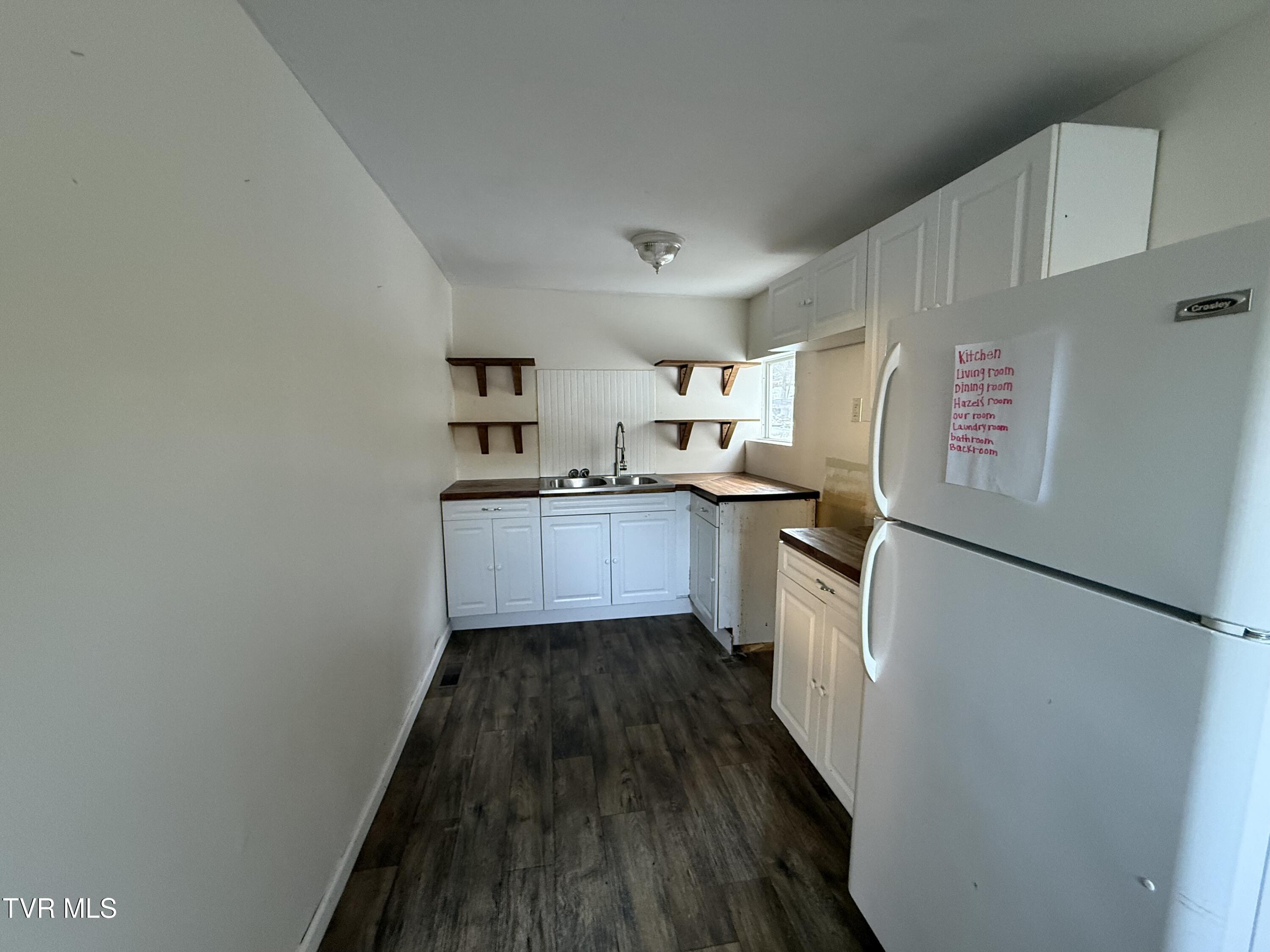 3191 Sugar Creek Road Laurel Bloomery, TN 37680 - Photo 29 of 34 3191 Sugar 21