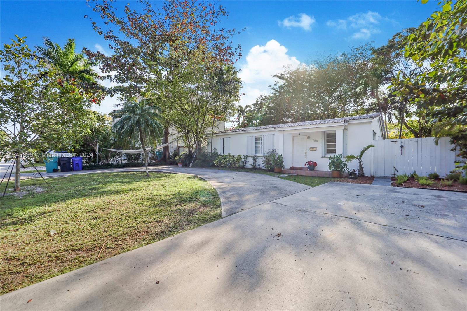280 Fernwood Road Key Biscayne, FL 33149 - Photo 11 of 12