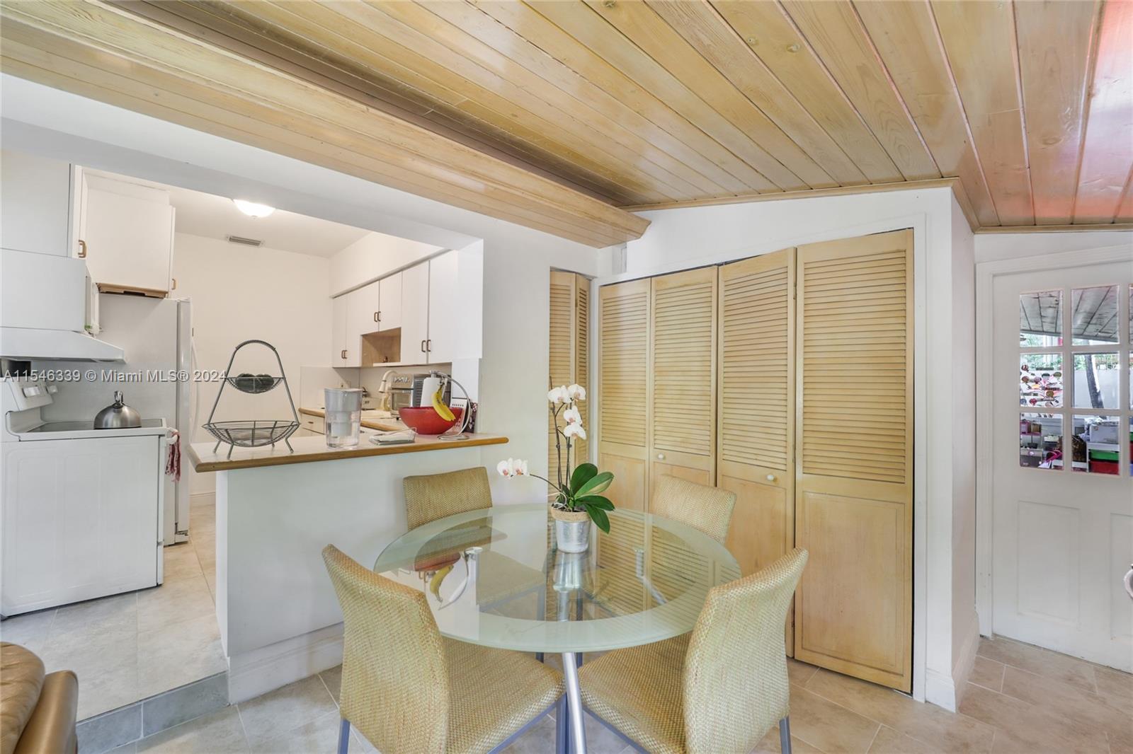 280 Fernwood Road Key Biscayne, FL 33149 - Photo 6 of 12