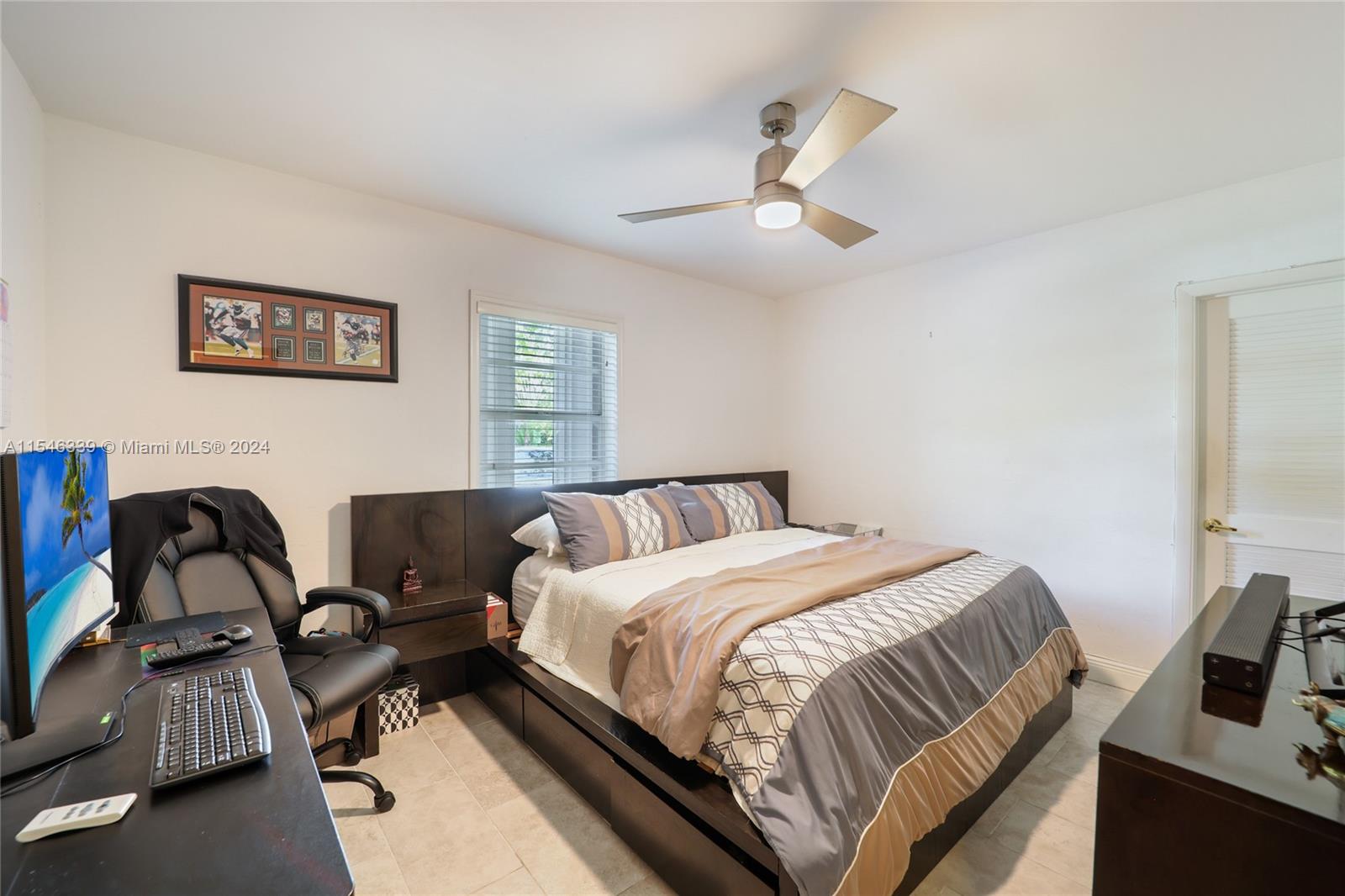 280 Fernwood Road Key Biscayne, FL 33149 - Photo 9 of 12