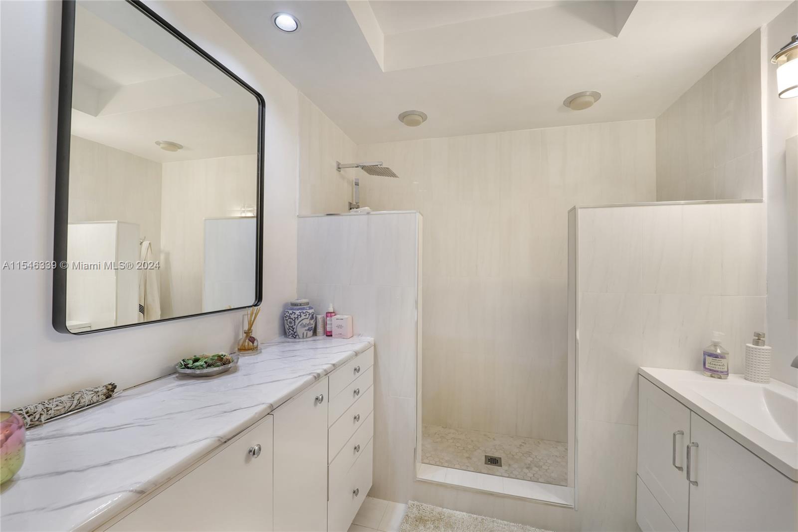 280 Fernwood Road Key Biscayne, FL 33149 - Photo 10 of 12