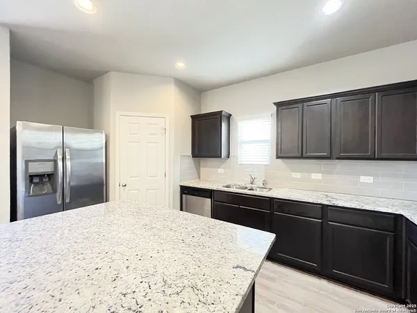 $1,795 | 15167 Dione Bend, San Antonio, TX 78245