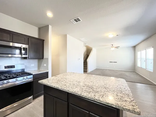 $1,795 | 15167 Dione Bend, San Antonio, TX 78245