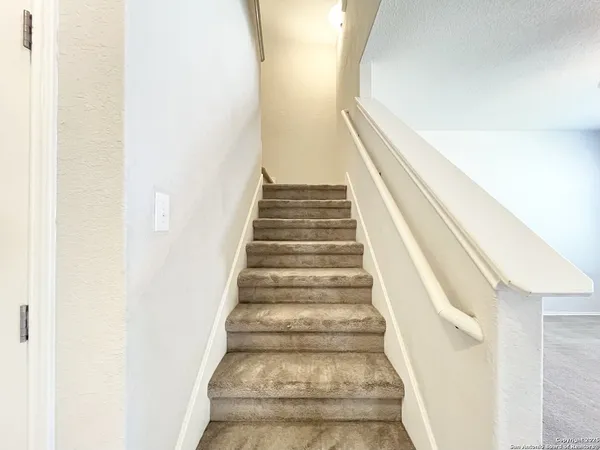 $1,795 | 15167 Dione Bend, San Antonio, TX 78245