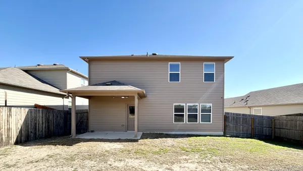 $1,795 | 15167 Dione Bend, San Antonio, TX 78245