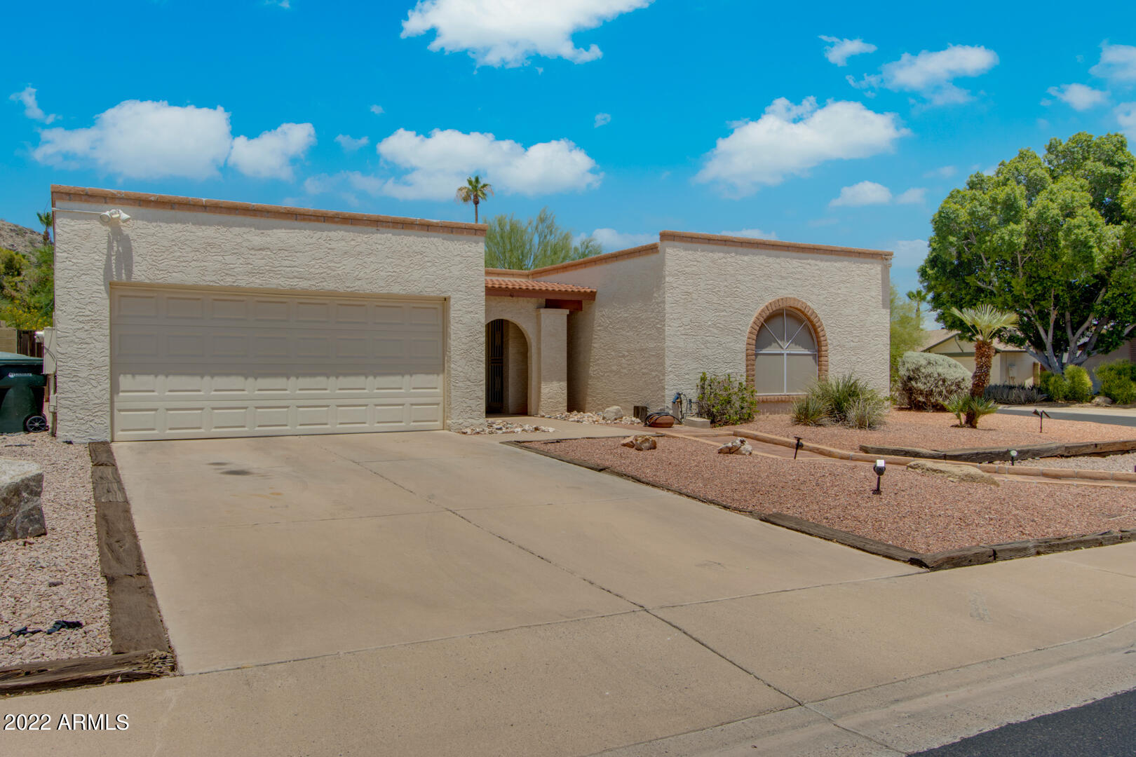 4386 East Pearce Road Phoenix, AZ 85044 - Photo 2 of 69 2-Pearce