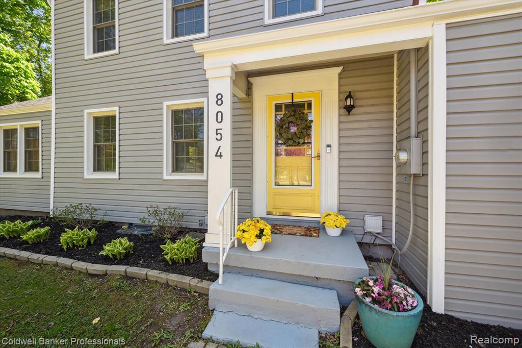 8054 Davison Road Davison, MI 48423 - Photo 5 of 61