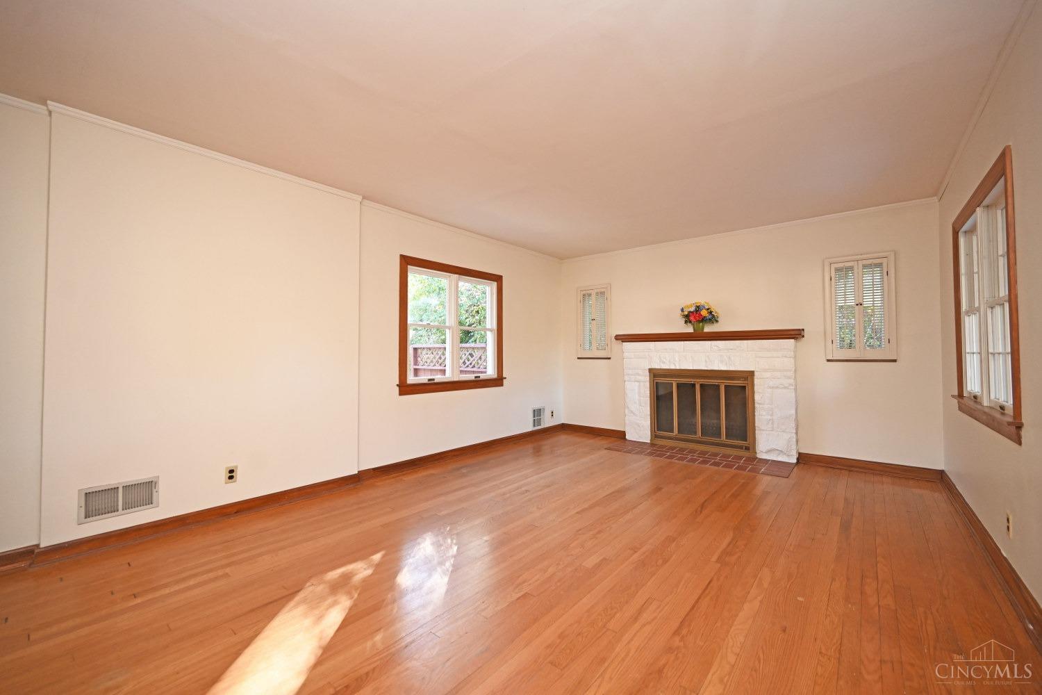 7757 Shawnee Run Road Cincinnati, OH 45243 - Photo 7 of 40