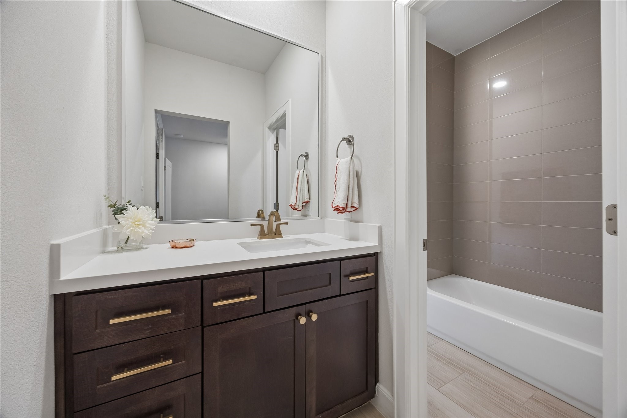 2122 Banks Street Houston, TX 77098 - Photo 12 of 19