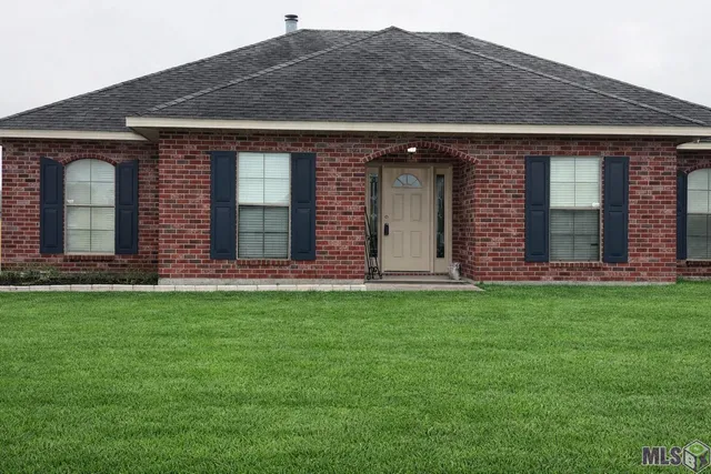 $295,000 | 121 Therese Drive, Vacherie, LA 70090