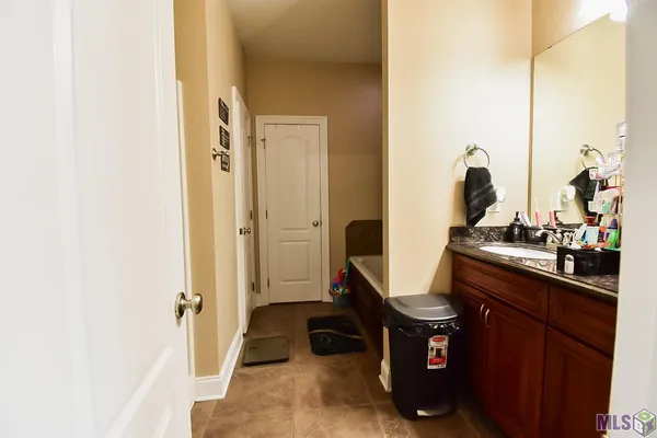 $270,000 | 121 Therese Drive, Vacherie, LA 70090