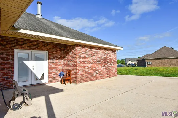 $270,000 | 121 Therese Drive, Vacherie, LA 70090