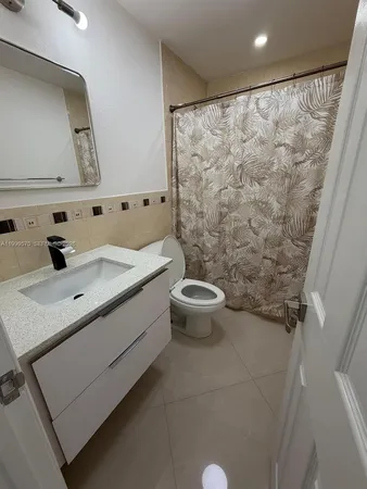 $1,200 | 19732 Southwest 121st Avenue, Unit 1, Miami, FL 33177