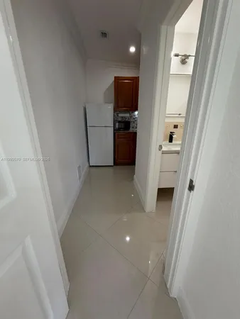 $1,200 | 19732 Southwest 121st Avenue, Unit 1, Miami, FL 33177